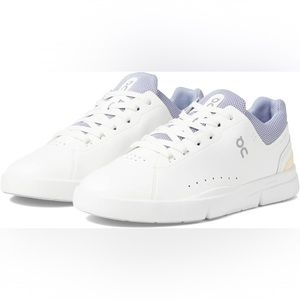 On The Roger Advantage Women’s Sneaker
